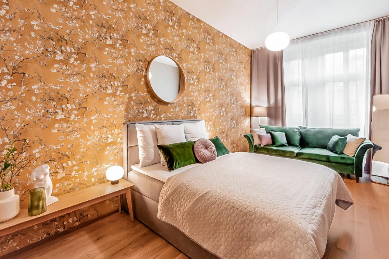 Turnkey I Main Bus Station Apartments Praga Exterior foto