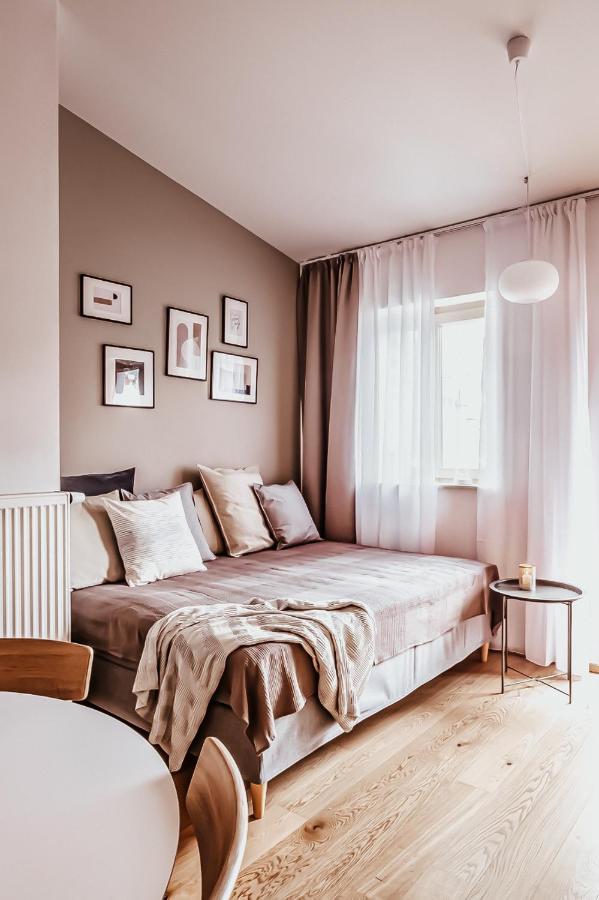 Turnkey I Main Bus Station Apartments Praga Exterior foto